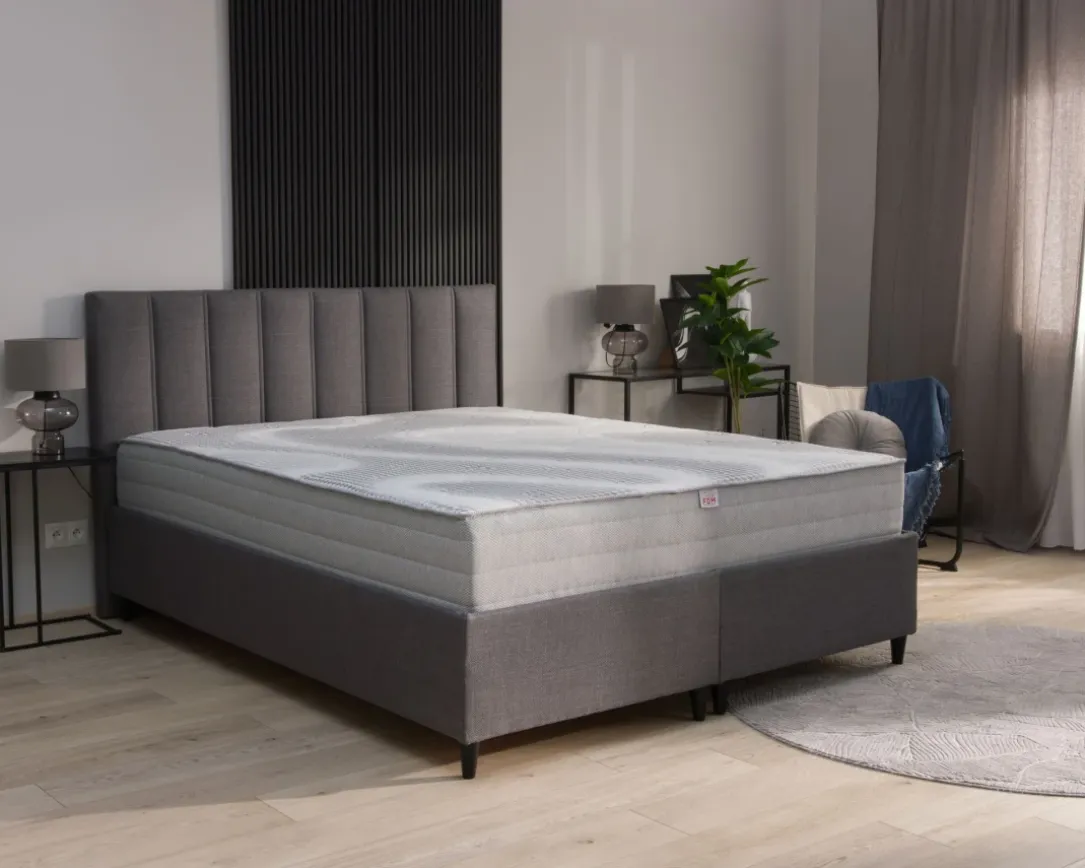 Materac piankowy ARCTIC ELITE
